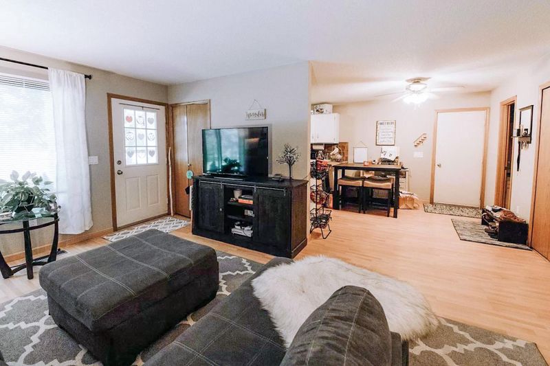 4192 White Bear Pw #1205, White Bear Lake, MN 55110