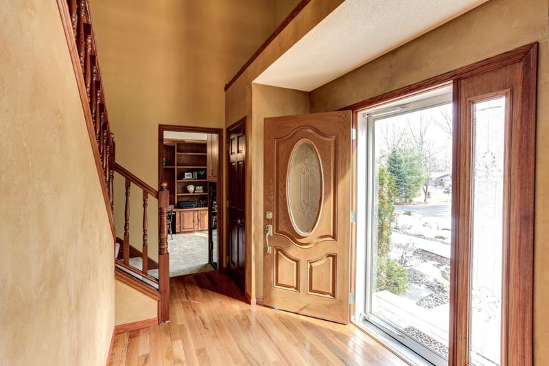 17200 Johanna Dr, Prior Lake, MN 55372