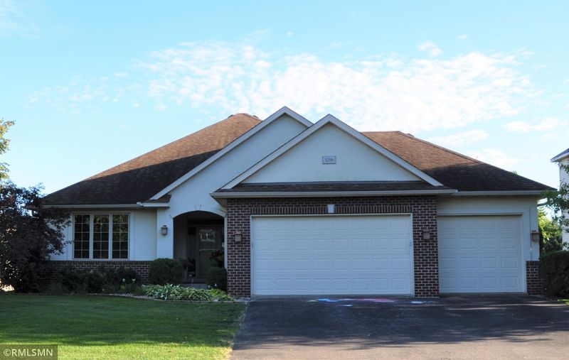 3296 Wild Horse Ps NW, Prior Lake, MN 55372