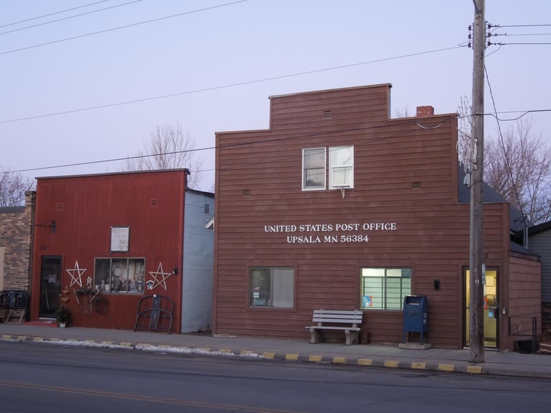 107 - 109 S Main St, Upsala, MN 56384