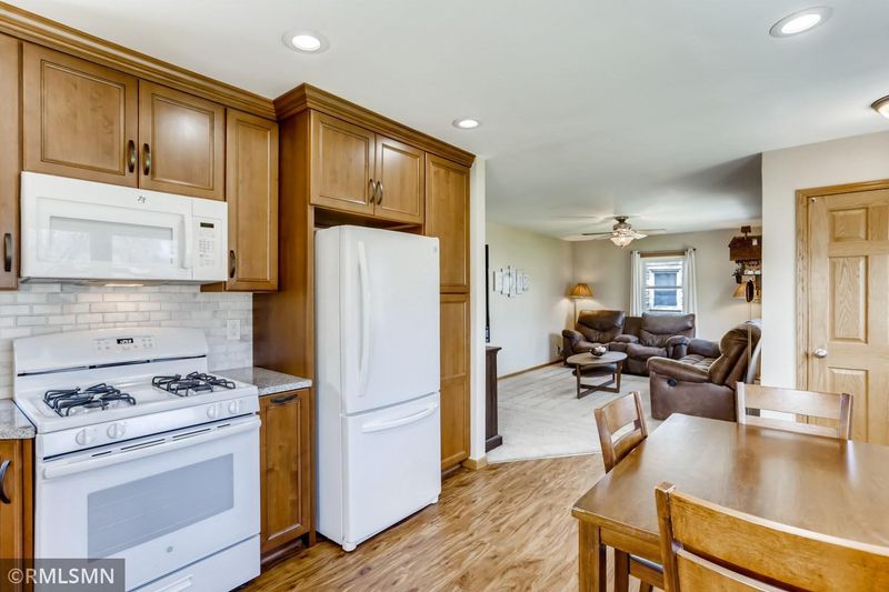 5243 Hampshire Ave N, Crystal, MN 55428