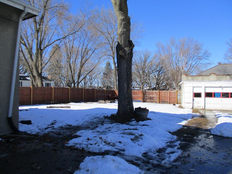 1322 Ella Ave NW, Willmar, MN 56201
