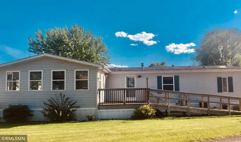 115 Goldfinch Ln, Clearwater, MN 55320