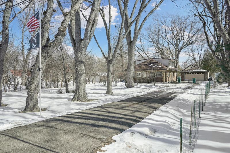 3010 Edgerton St, Little Canada, MN 55117