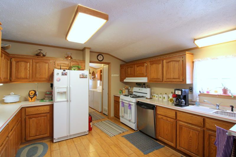 33829 E Deer Lake Rd, Grand Rapids, MN 55744