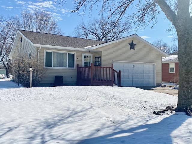 305 Oak St, Lucan, MN 56255
