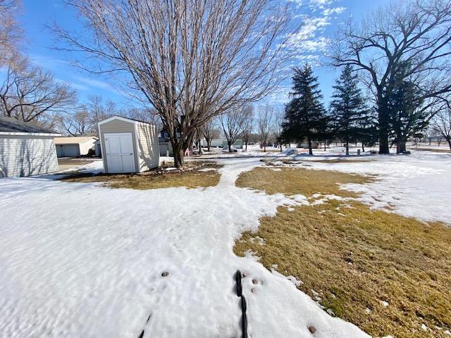 305 Oak St, Lucan, MN 56255