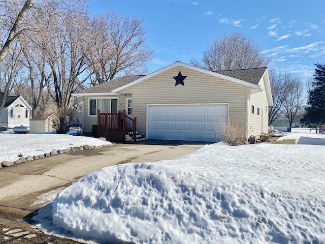 305 Oak St, Lucan, MN 56255