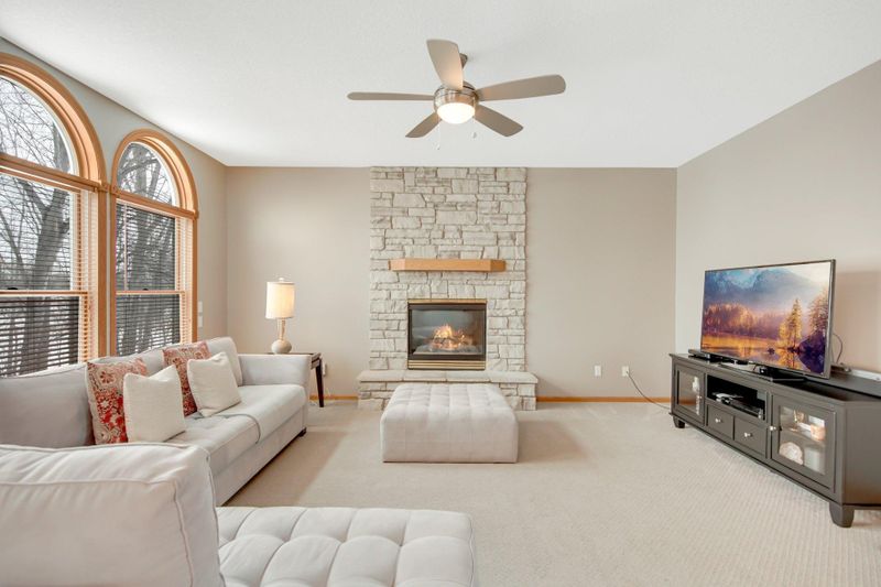 18380 Gladstone Blvd N, Maple Grove, MN 55311