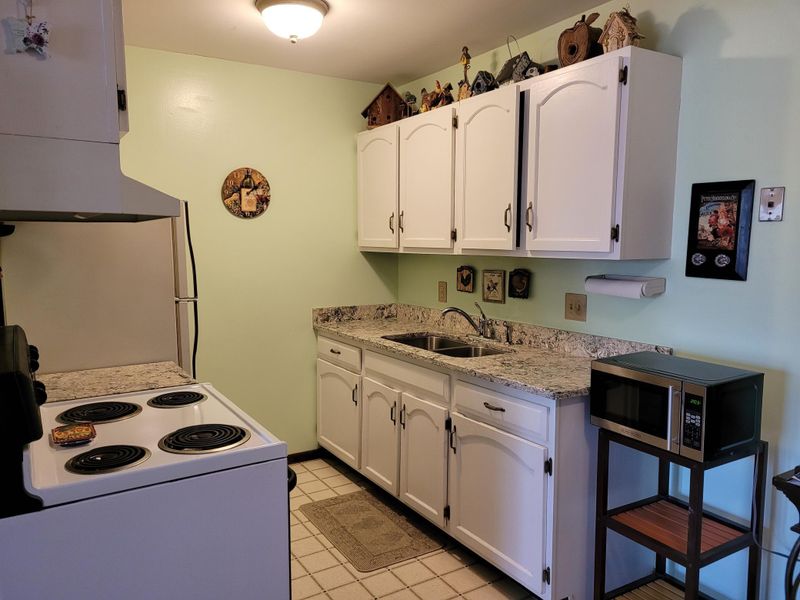 1001 42 1/2 Ave NE #204, Columbia Heights, MN 55421