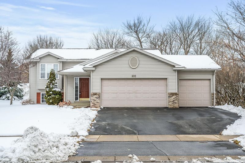 502 Miller Ln, Dundas, MN 55019