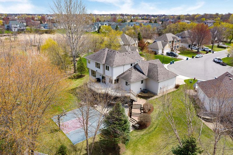 9256 Woodlark Way, Maple Grove, MN 55311