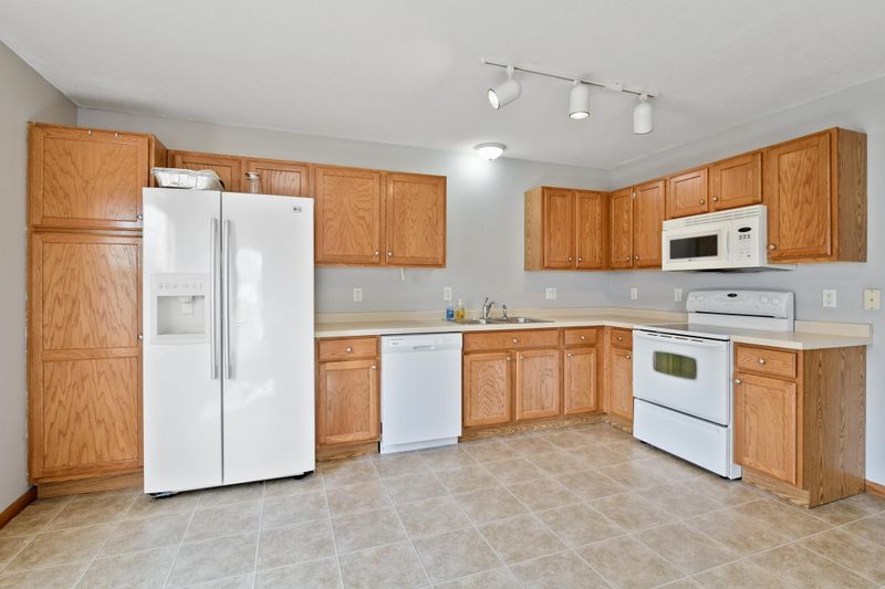 25590 Pine Ridge Rd, Zimmerman, MN 55398