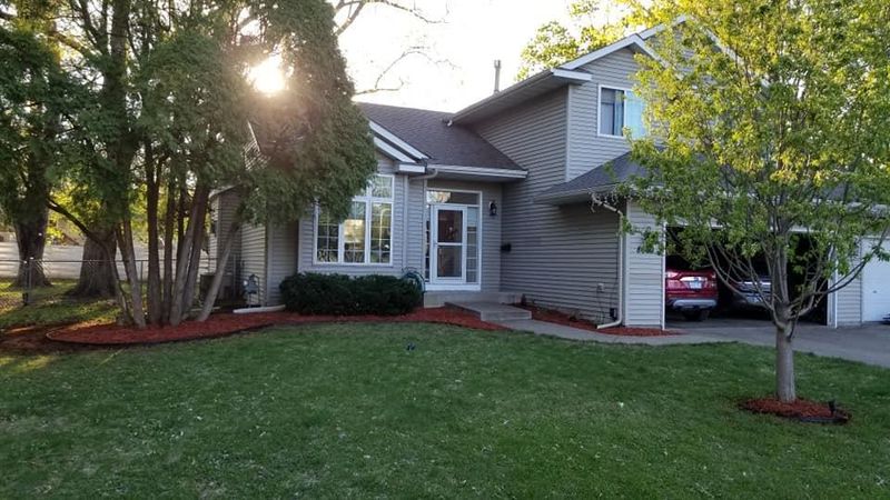 8660 Colfax Ave S, Bloomington, MN 55420