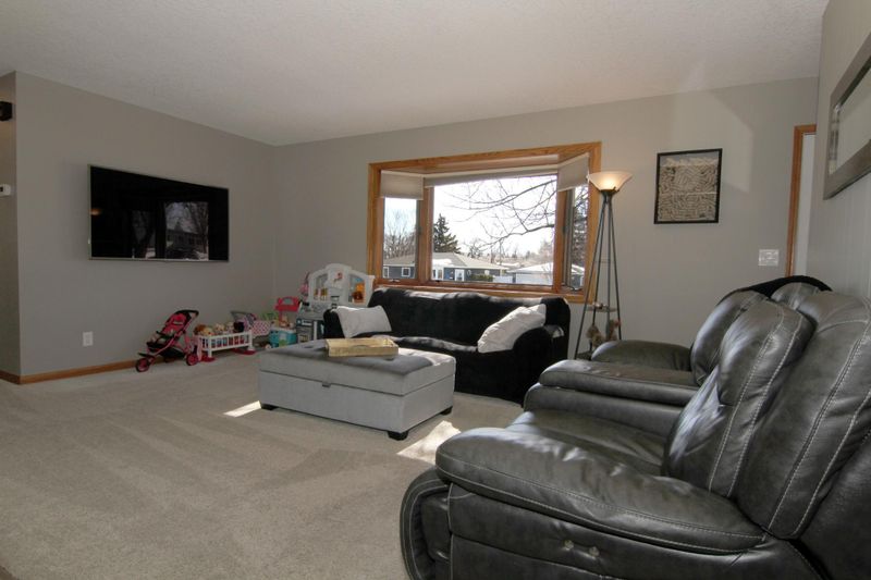 3159 69th St E, Inver Grove Heights, MN 55076