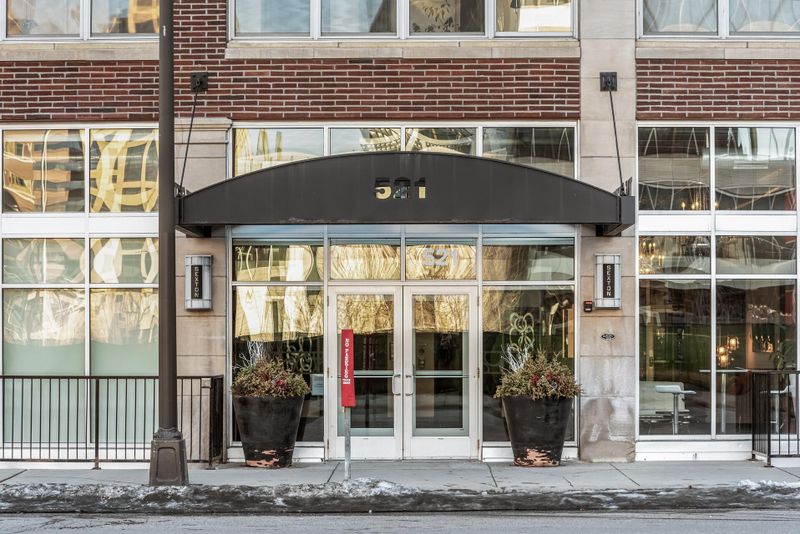 521 S 7th St #410, Minneapolis, MN 55415