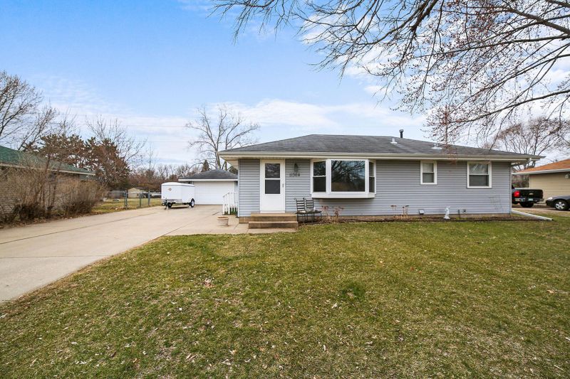11364 N Heights Dr NW, Coon Rapids, MN 55433