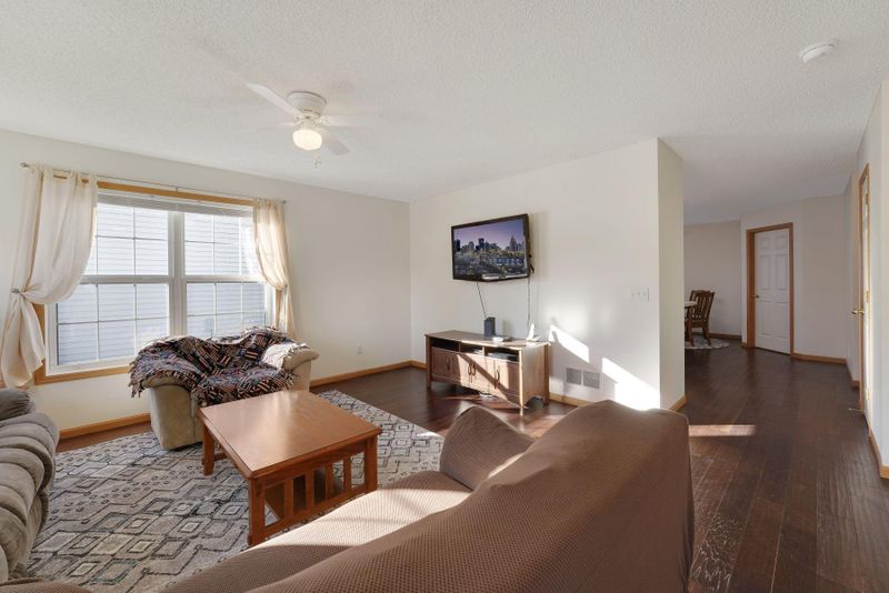 4881 Bulrush Blvd, Shakopee, MN 55379