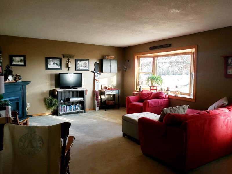 7944 Whitetail Dr, Caledonia, MN 55921
