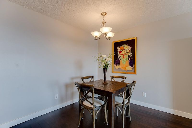 78 10th St E #2808, Saint Paul, MN 55101