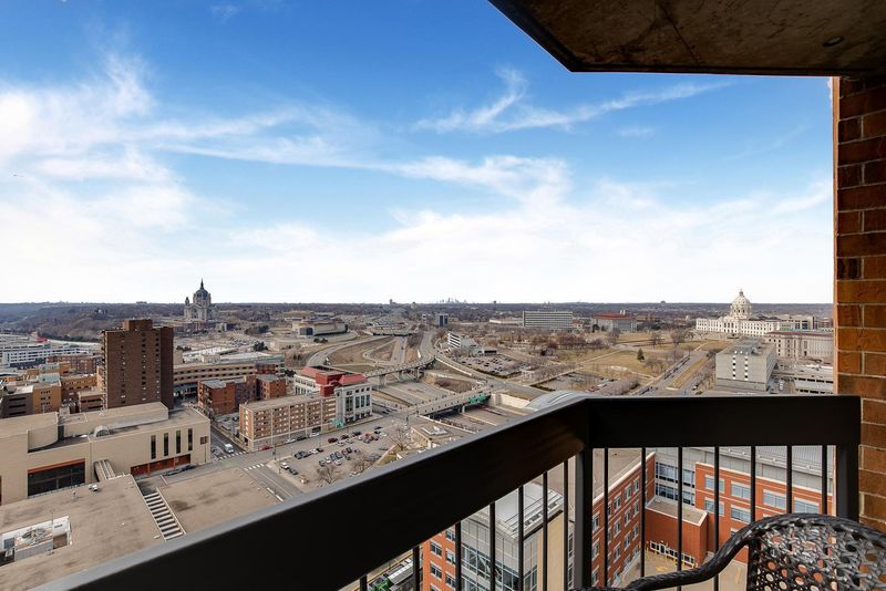 78 10th St E #2808, Saint Paul, MN 55101