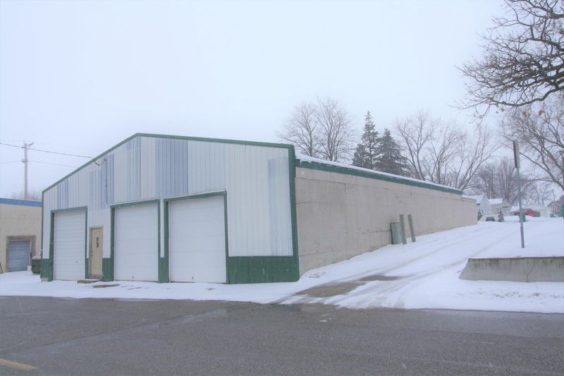 31 Hazel Ave E, Kimball, MN 55353