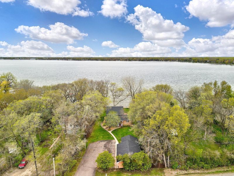 7367 N Shore Trl N, Forest Lake, MN 55025