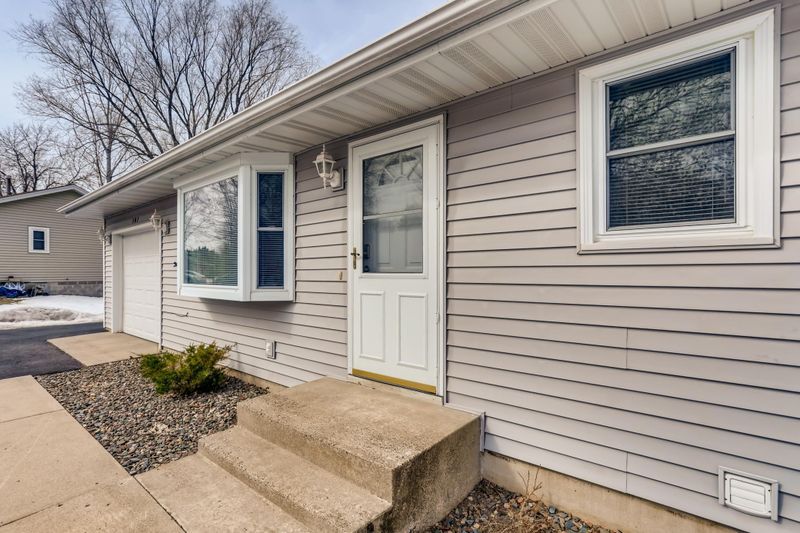 507 Hillock Ct NW, Isanti, MN 55040