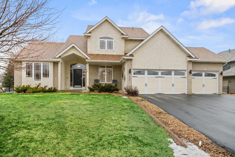 9379 Kirkwood Way N, Maple Grove, MN 55369