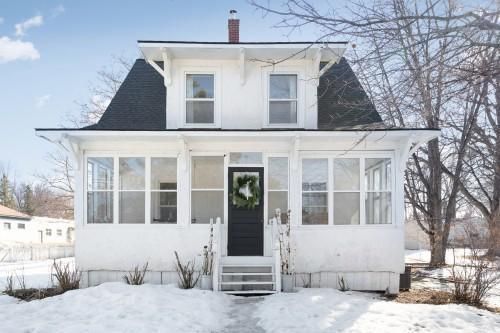 5609 Main St W, Maple Plain, MN 55359