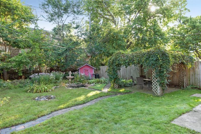 254 Maria Ave, Saint Paul, MN 55106