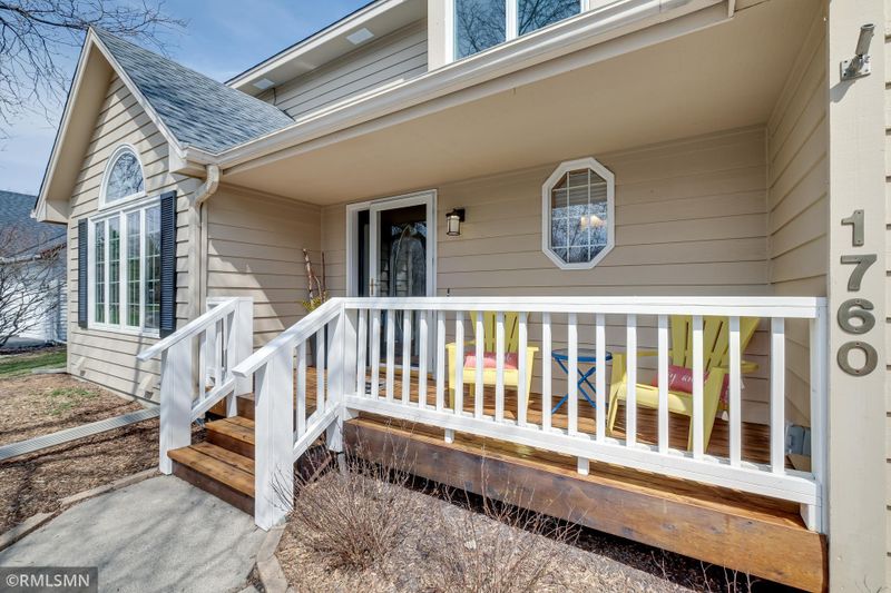1760 Wood Duck Ln, Excelsior, MN 55331