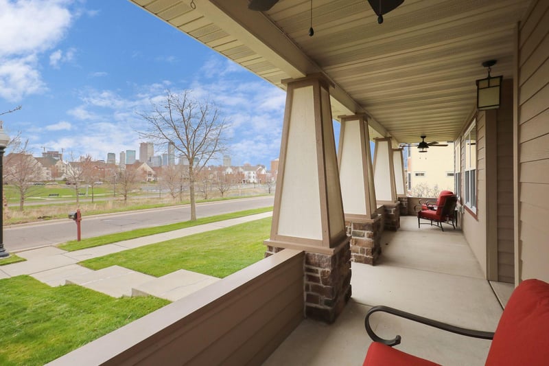 903 Van White Memorial Blvd, Minneapolis, MN 55411