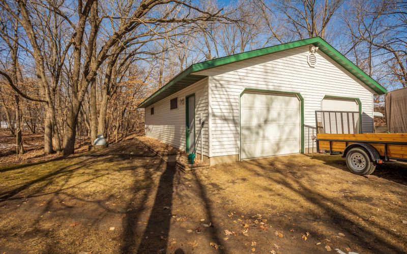 1391 E Lake Brophy Rd NW, Alexandria, MN 56308