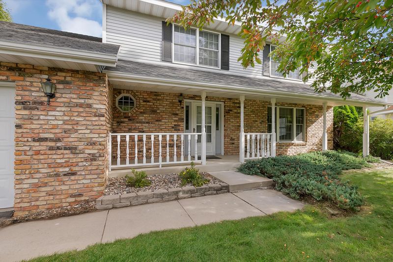 2540 Colony Cir, Saint Cloud, MN 56303