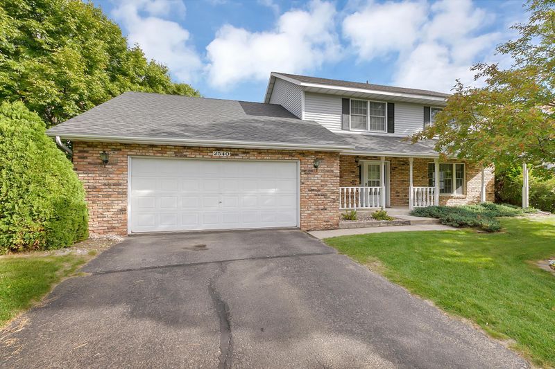 2540 Colony Cir, Saint Cloud, MN 56303