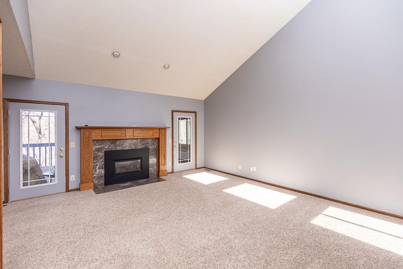 1539 Sherwood Way, Eagan, MN 55122