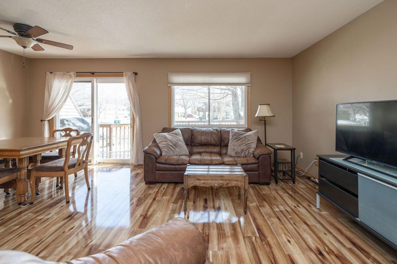 4464 Woodgate Ct, Eagan, MN 55122
