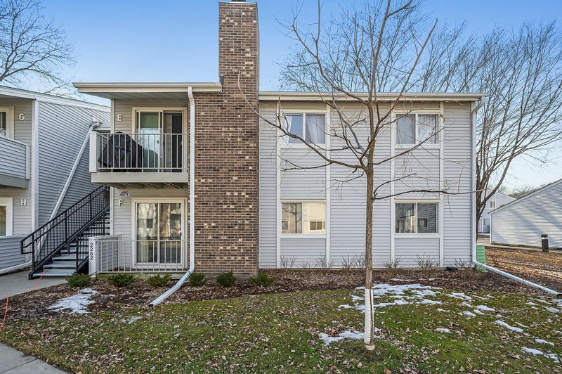 2262 Benson Ave #F, Saint Paul, MN 55116