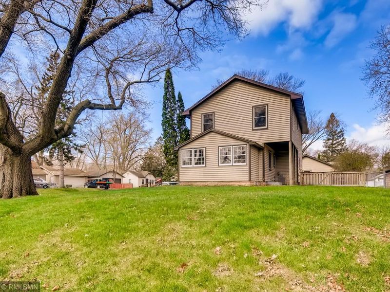 4901 Stewart Ave, White Bear Lake, MN 55110