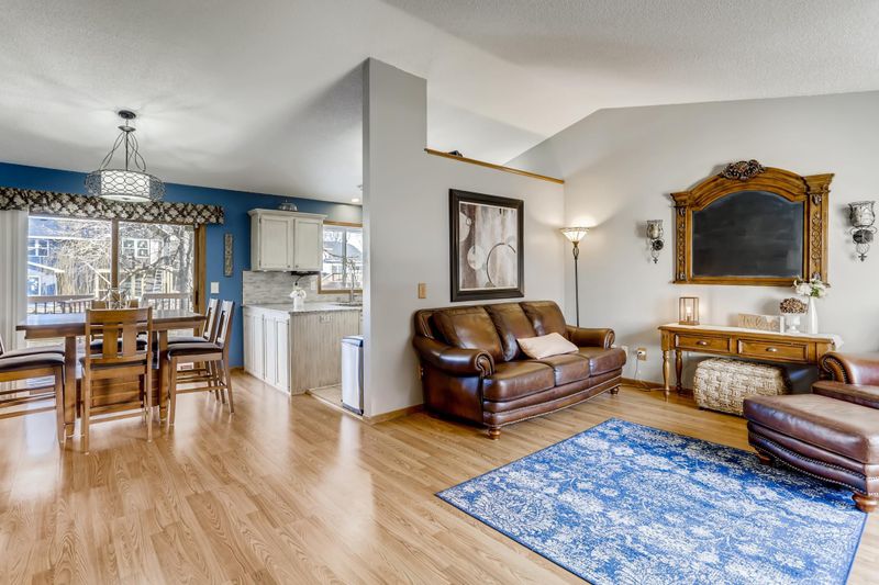 9874 Brookview Rd, Woodbury, MN 55125