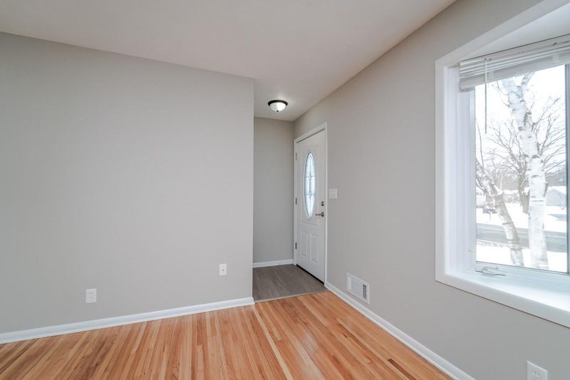 2093 Emerald Ln, Eagan, MN 55122