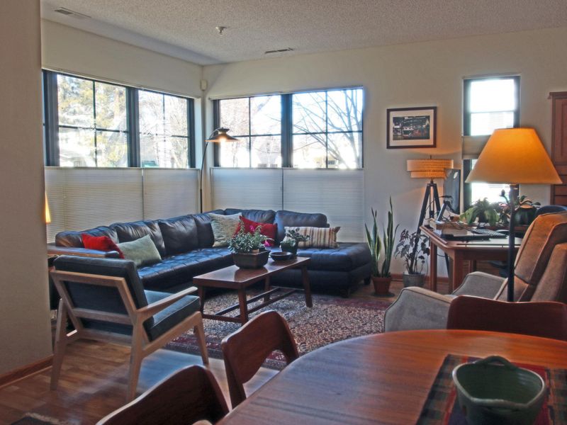 2566 Ellis Ave #117, Saint Paul, MN 55114