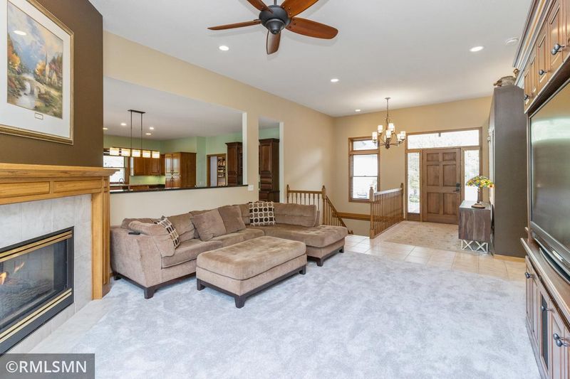 13492 Huron Ct, Apple Valley, MN 55124