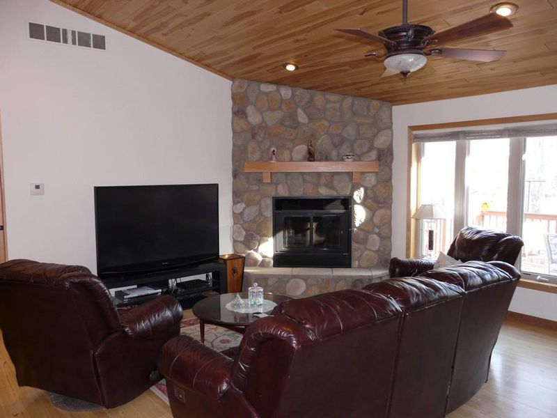 28568 Red Wing Ct, Danbury, WI 54830