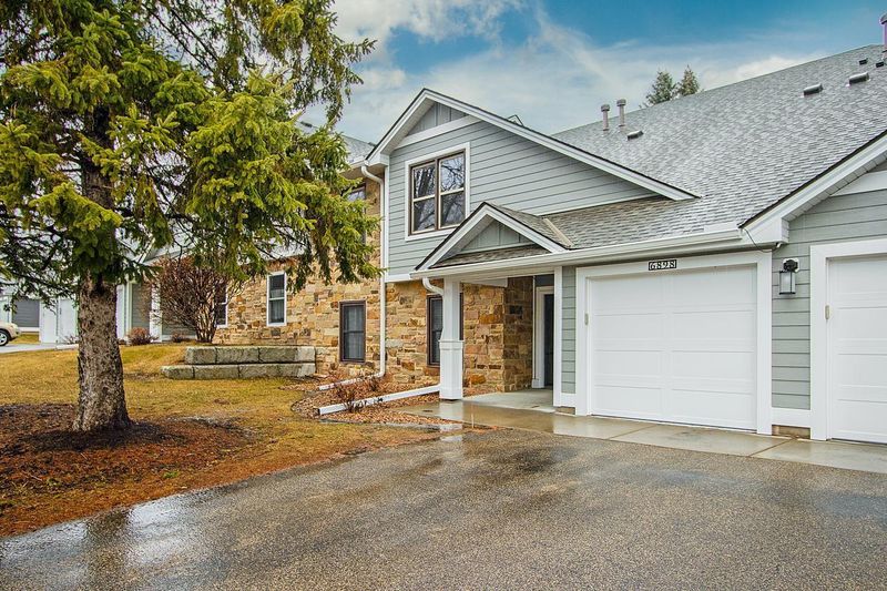 6898 Langford Dr, Edina, MN 55436