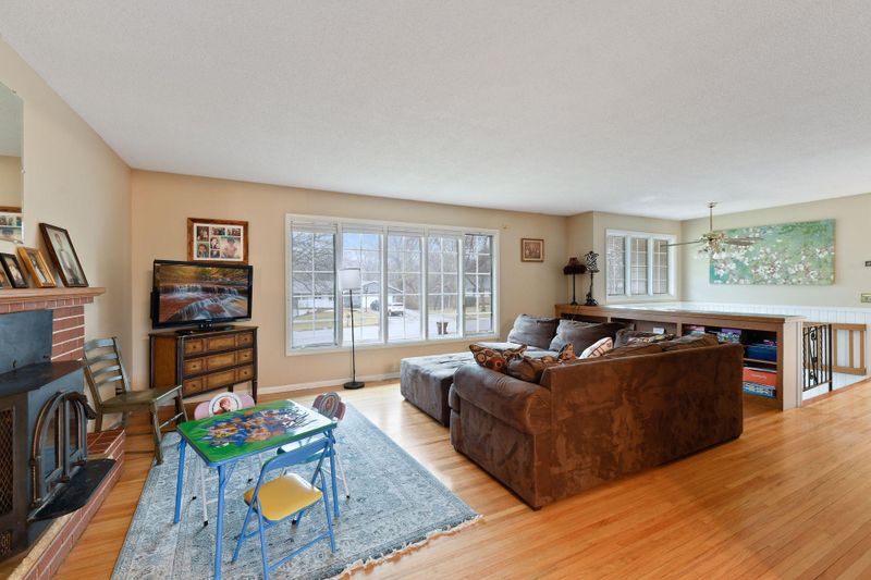 18110 30th Ave N, Minneapolis, MN 55447