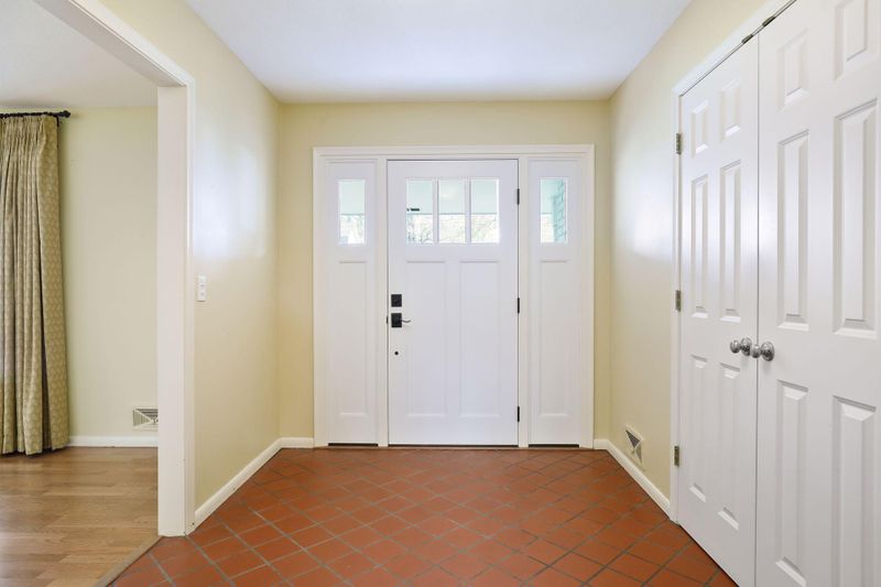 4405 W 44th St, Edina, MN 55424