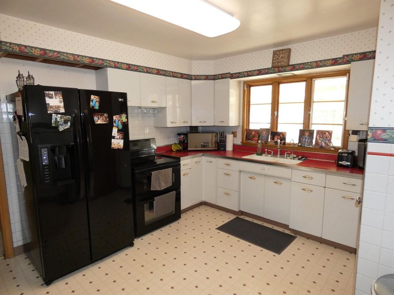 86 Park Dr, Slayton, MN 56172
