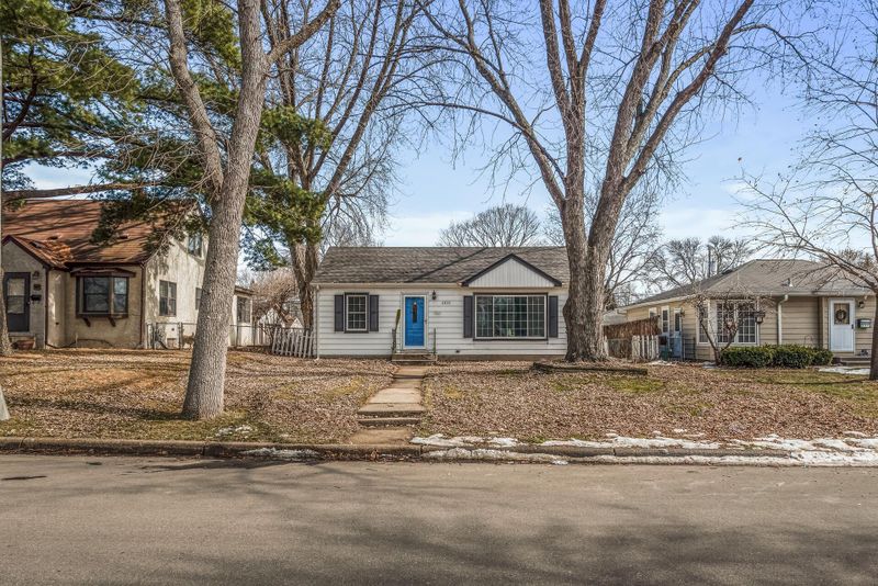 6833 Russell Ave S, Richfield, MN 55423